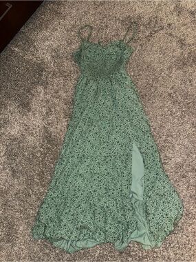 hollister open back maxi dress Hollister open back maxi dress with thigh split in yellow ditsy floral print
